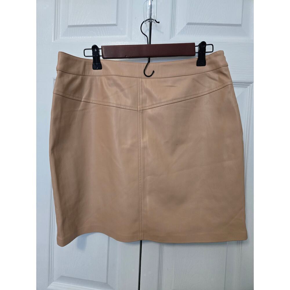 BB Dakota by Steve Madden Vegan Leather Too Late Miniskirt Size 12 Caramel NWT - Picture 3 of 5